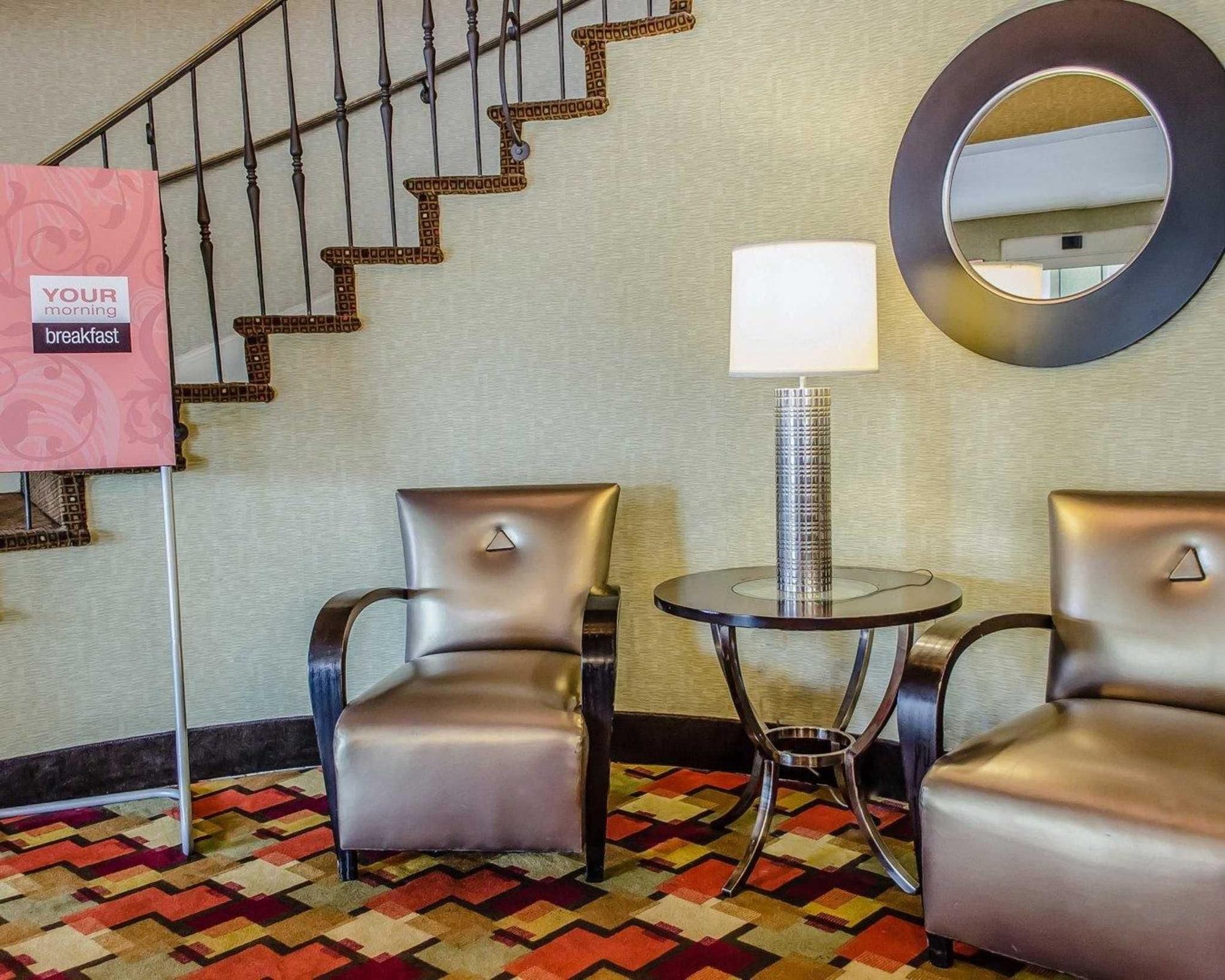 Hotel Baymont By Wyndham Harrisburg