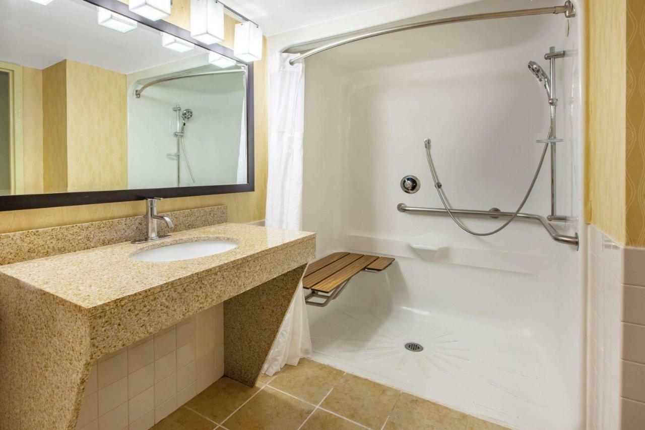 Hotel Baymont By Wyndham 3*