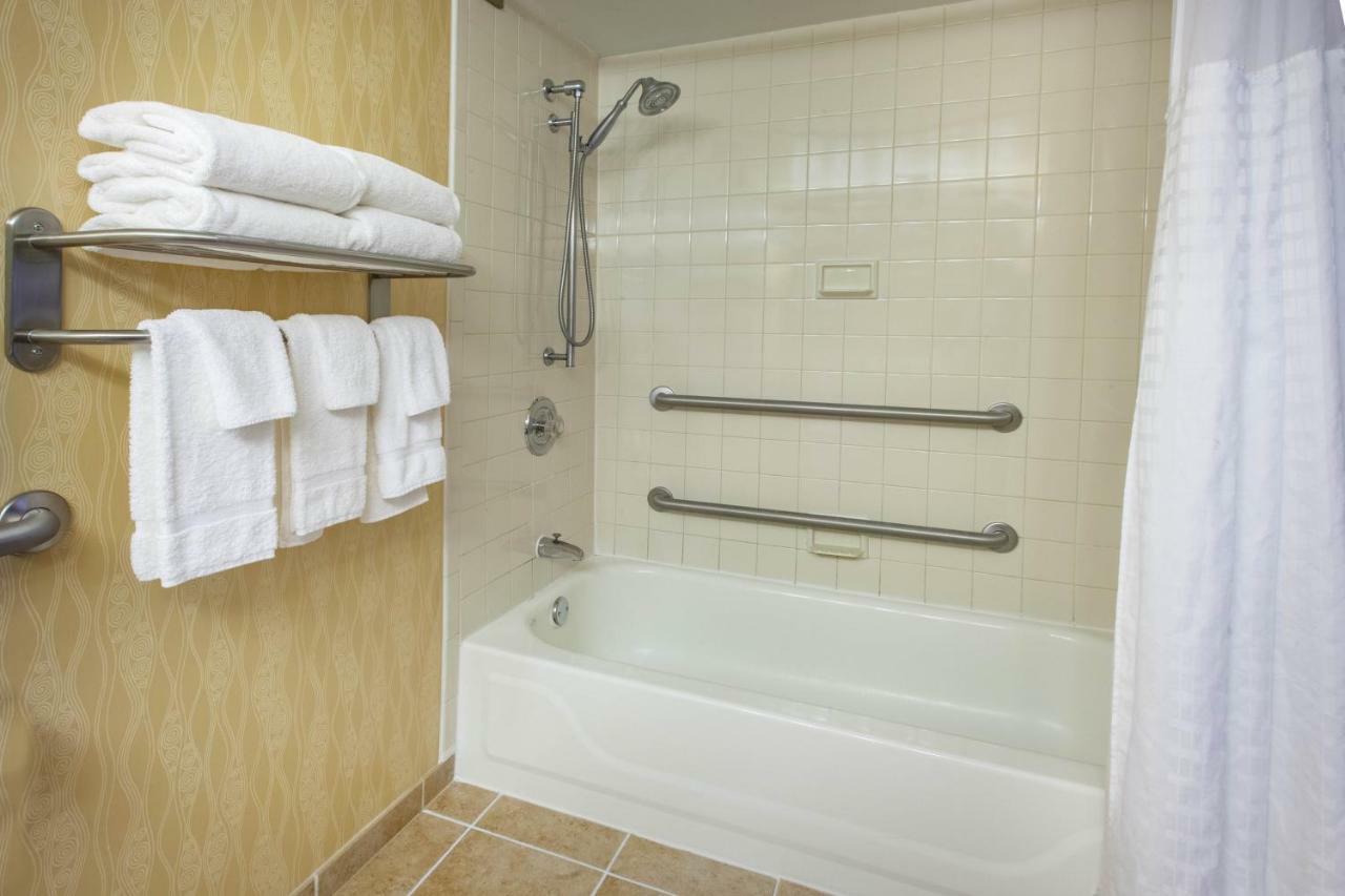 Baymont By Wyndham Hotel 3*