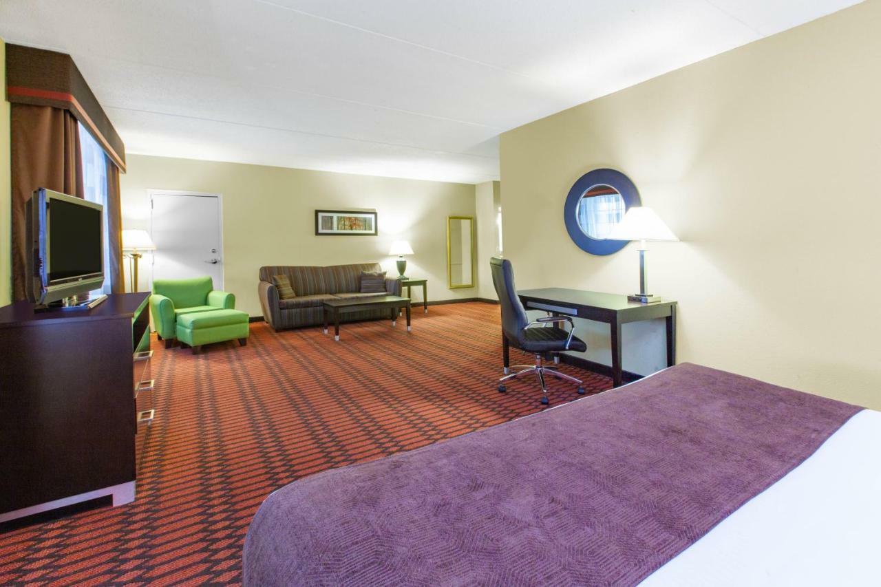 Baymont By Wyndham Hotel Harrisburg