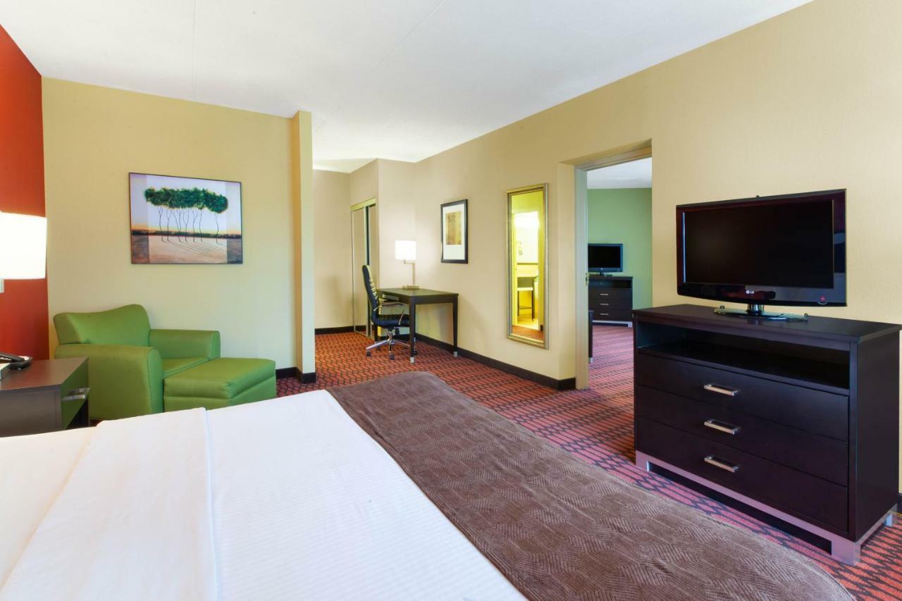 Baymont By Wyndham Hotel Harrisburg