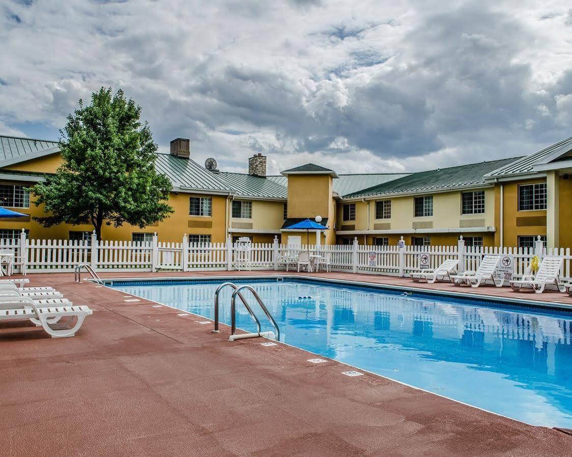 Baymont By Wyndham Hotel