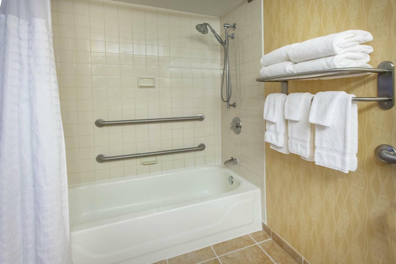Hotel Baymont By Wyndham 3*